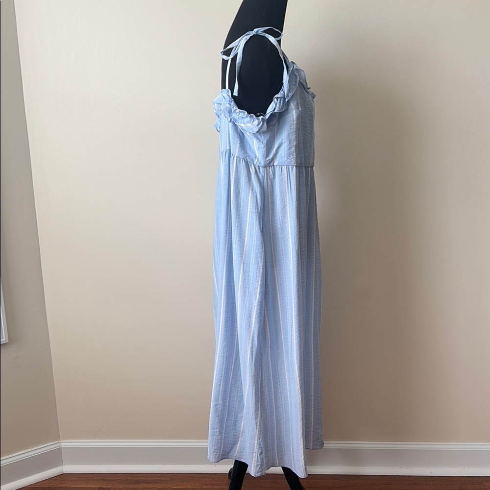 New with tags! BCBG Paris, Tie Strap Dress - Picture 6 of 17